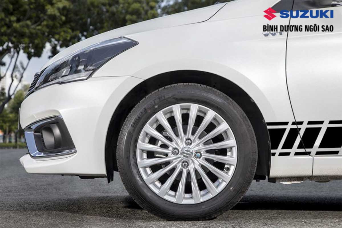 Suzuki Ciaz và Toyota Vios