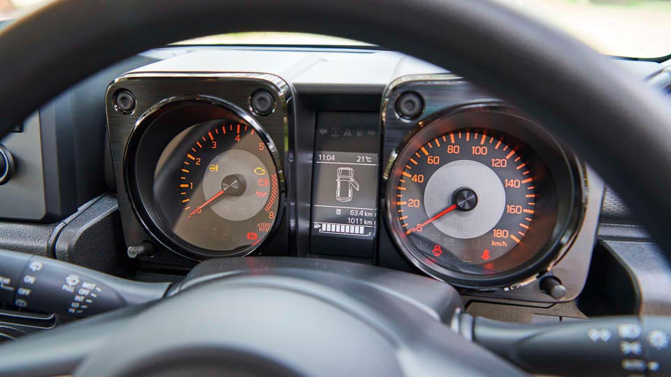 Đánh giá Suzuki Jimny Lite