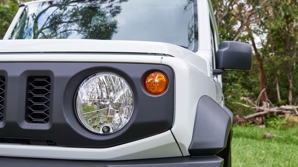 Đánh giá Suzuki Jimny Lite