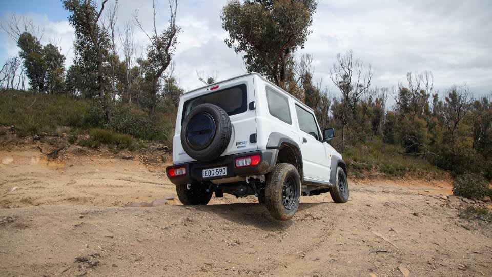 Đánh giá Suzuki Jimny Lite