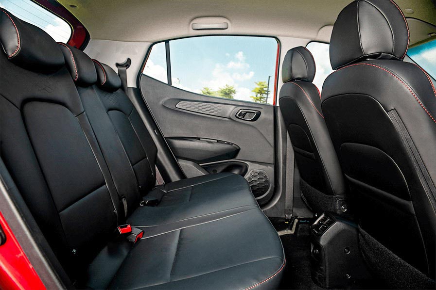 Suzuki Swift và Hyundai i10