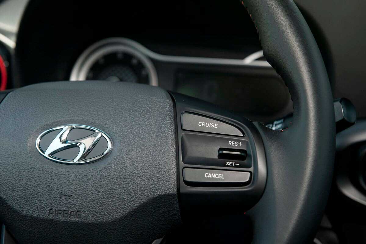 Suzuki Swift và Hyundai i10