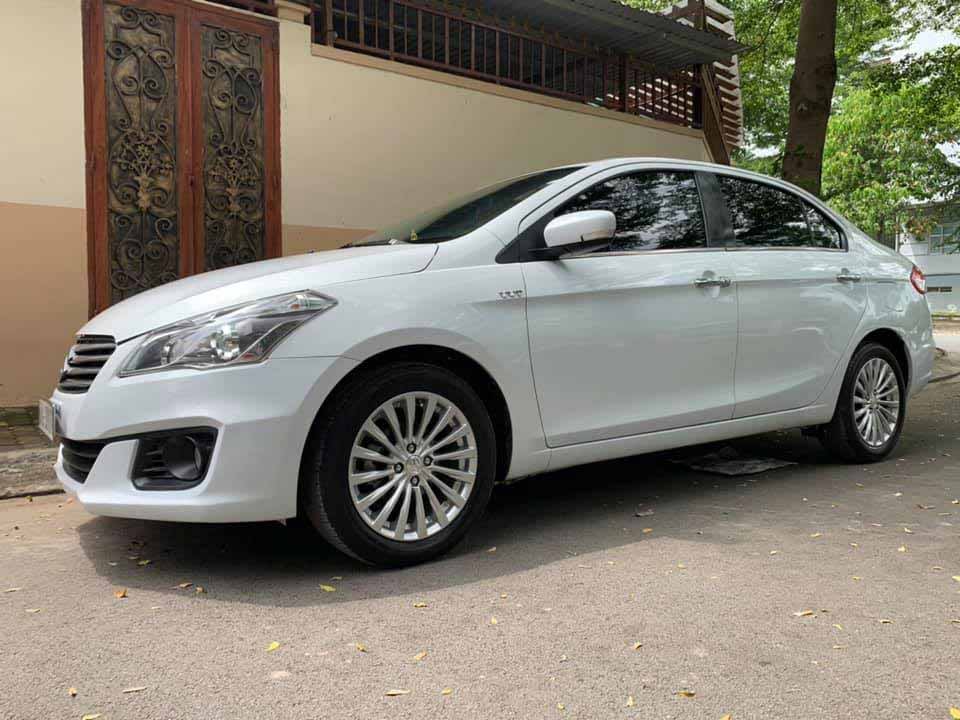 Các loại xe Suzuki du lịch cũ