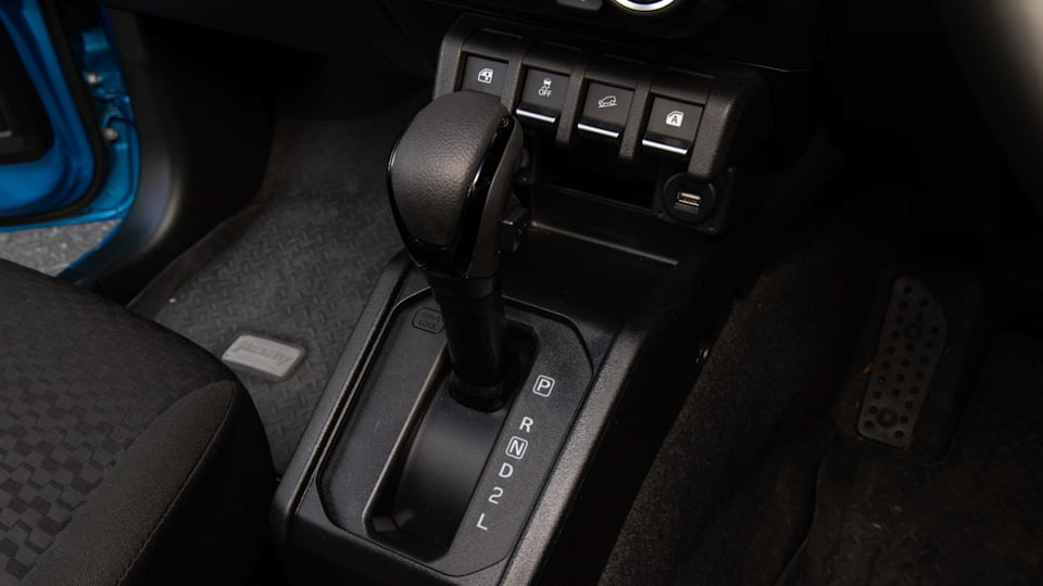 Suzuki Jimny 3 cửa