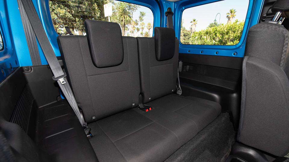 Suzuki Jimny 3 cửa