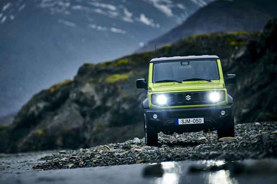 Hãng xe Jeep đứng ngồi không yên với Suzuki Jimny