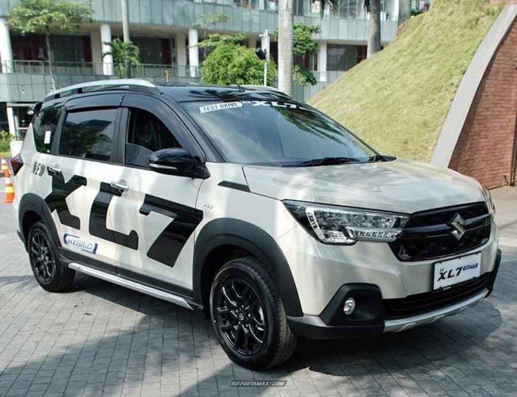 suzuki xl7 hybrid