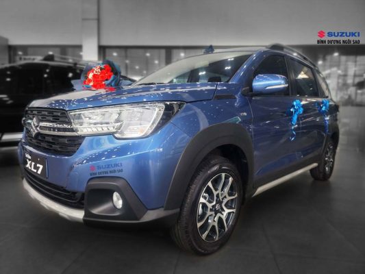 Suzuki XL7 Màu Xanh Ngọc Biếc