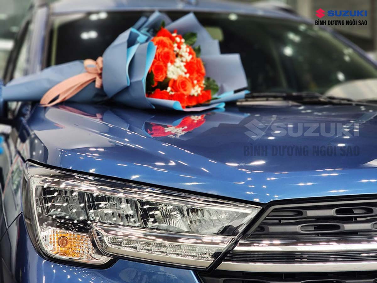 Suzuki XL7 Màu Xanh Ngọc Biếc