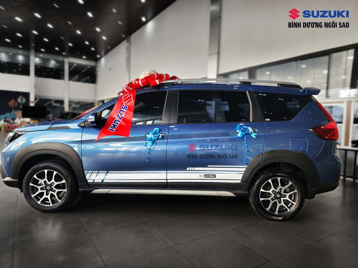 Suzuki XL7 Màu Xanh Ngọc Biếc