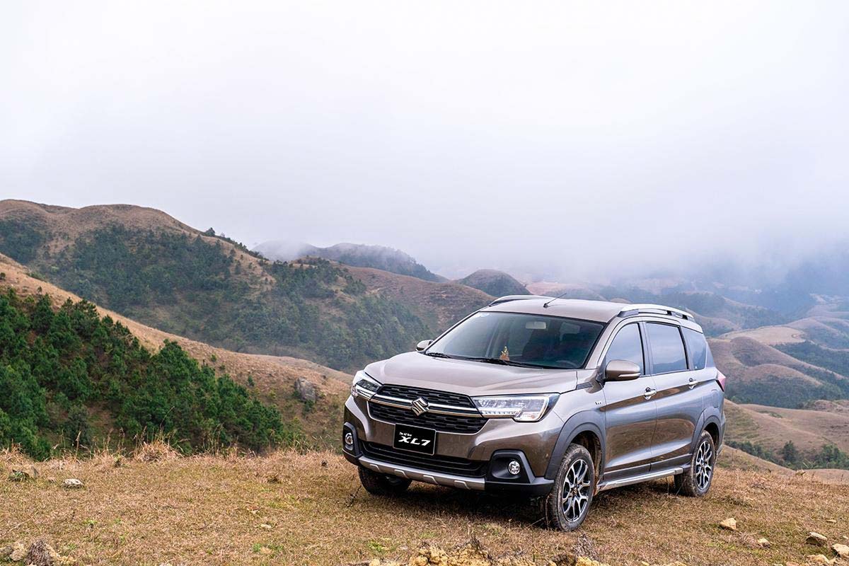 Suzuki XL7 SUV 7 chỗ