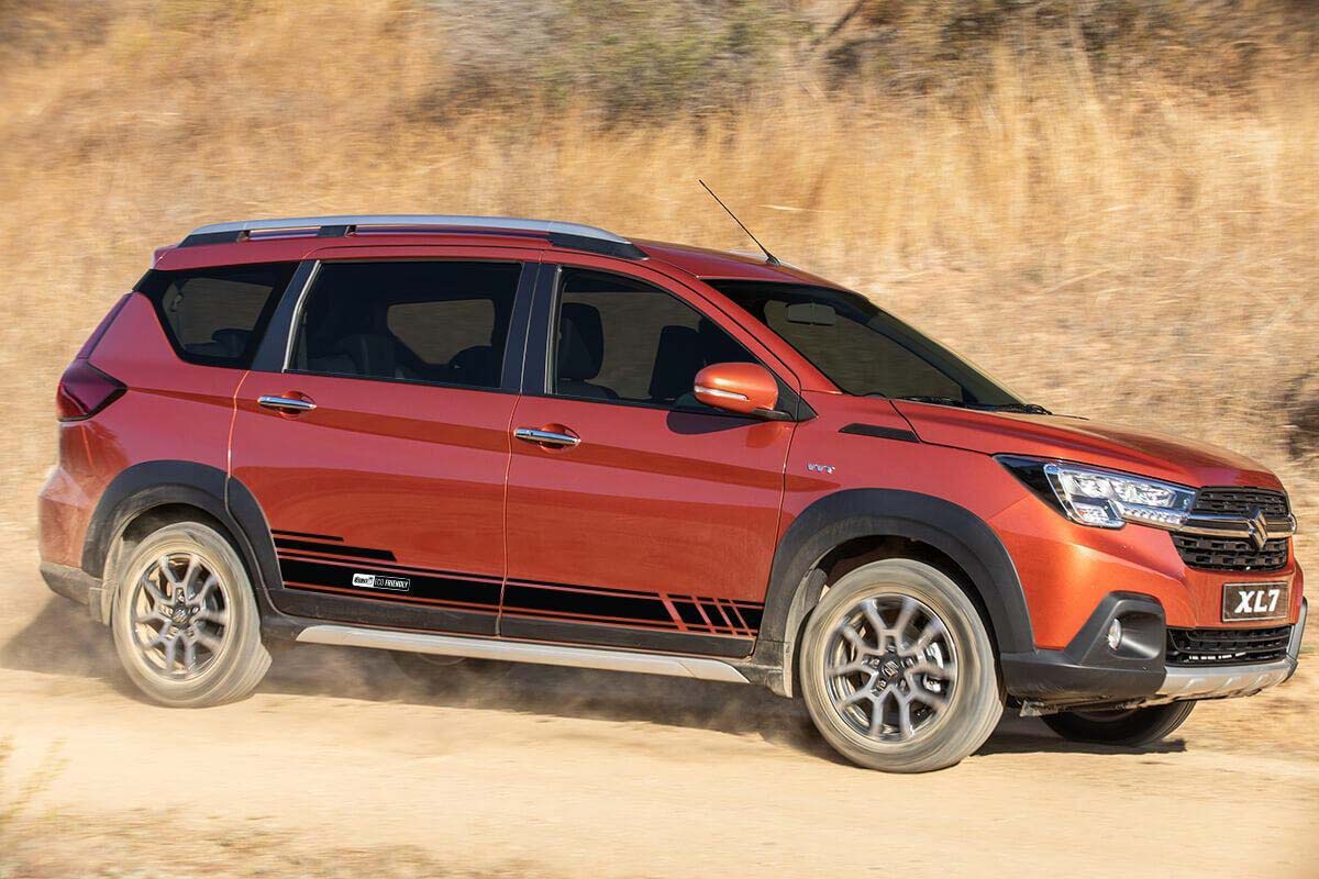Suzuki XL7 SUV 7 chỗ
