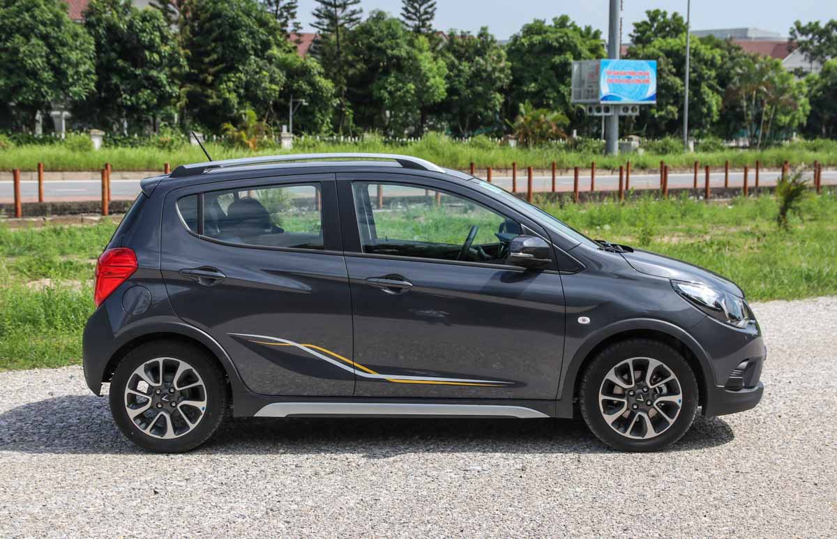 Suzuki Celerio và Vinfast Fadil 2