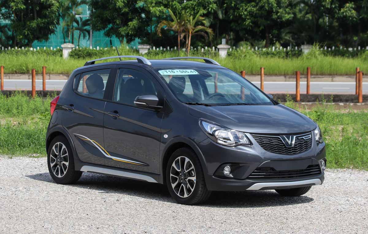 Suzuki Celerio và Vinfast Fadil 2