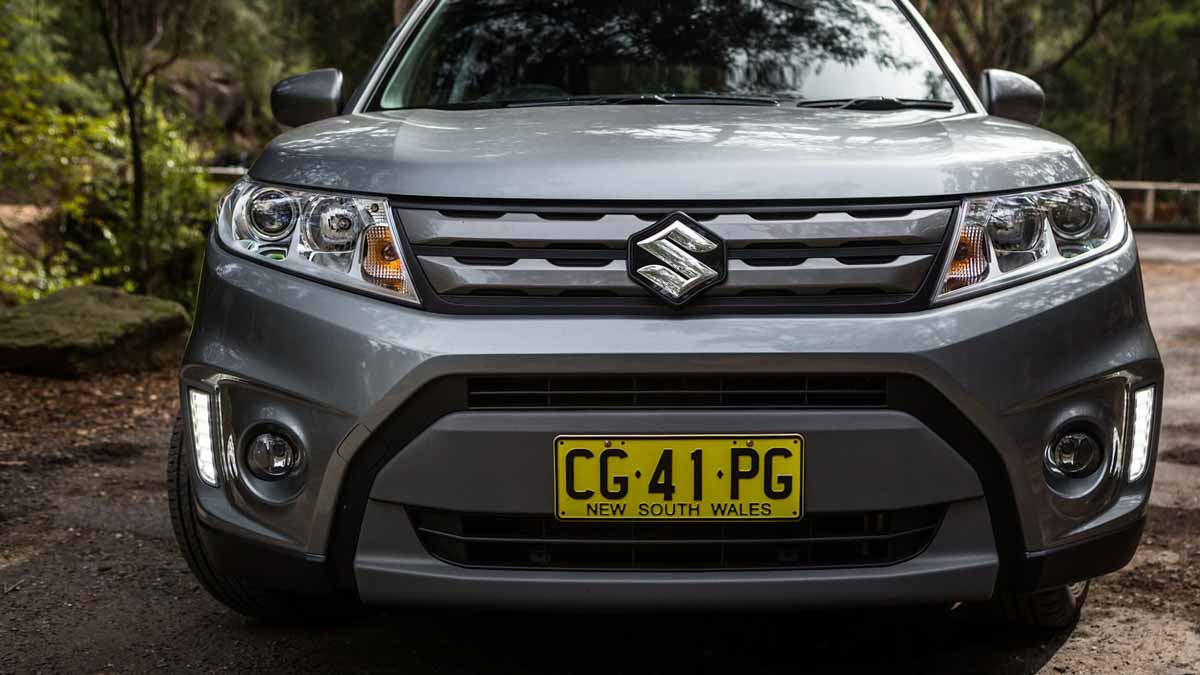 Suzuki Vitara và Hyundai Kona