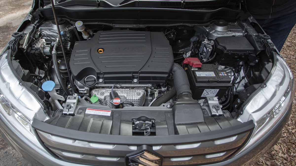 Suzuki Vitara và Hyundai Kona