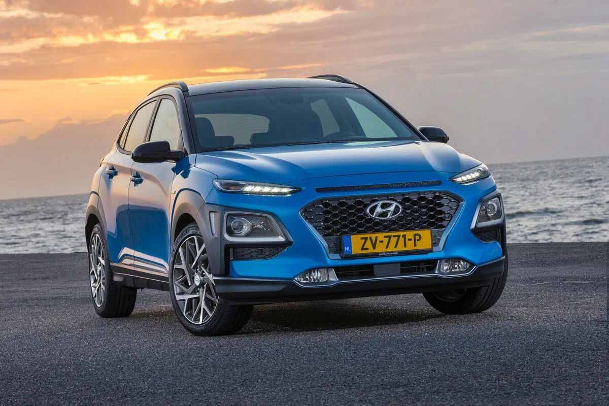 Suzuki Vitara và Hyundai Kona