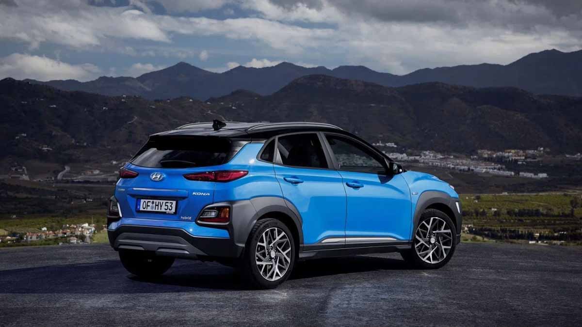 Suzuki Vitara và Hyundai Kona