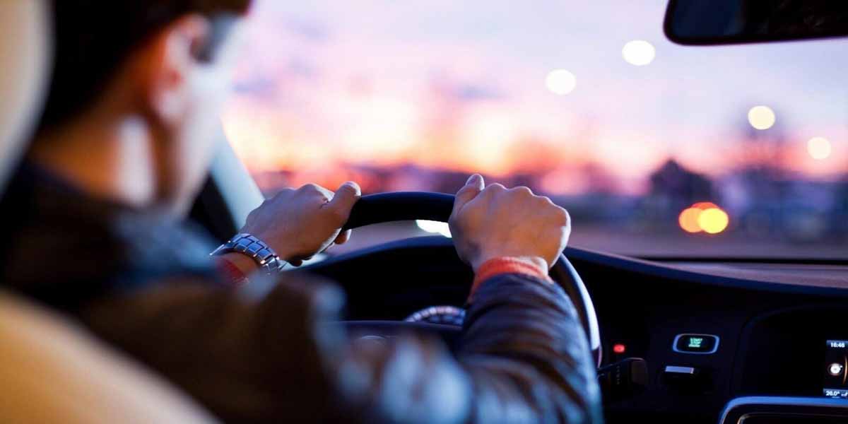 Ưu nhược điểm của việc lái xe bên trái và bên phải