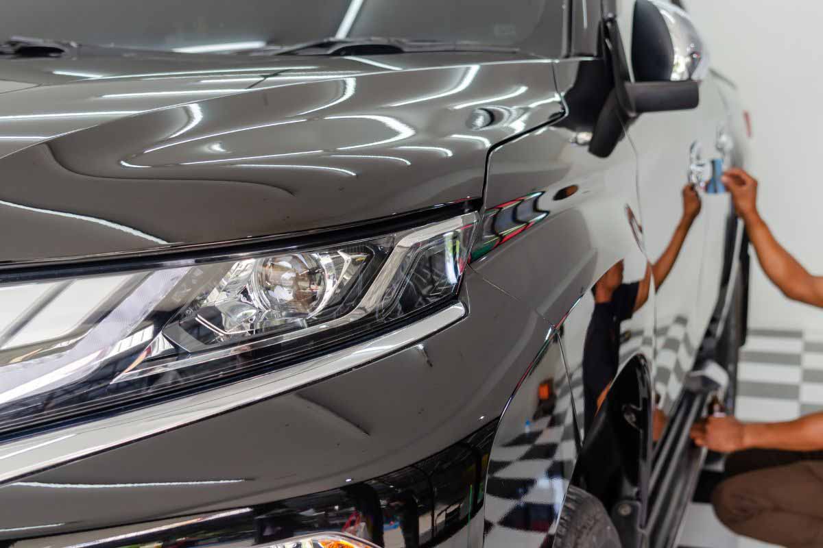 Vai trò của phủ Ceramic trong bảo vệ xe ô tô