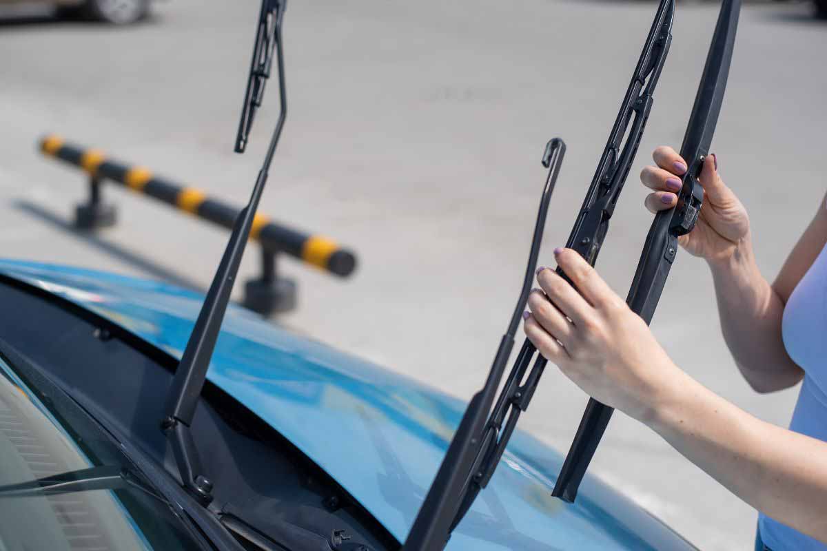 5 nguyên nhân cần gạt mưa ô tô hoạt động không hiệu quả