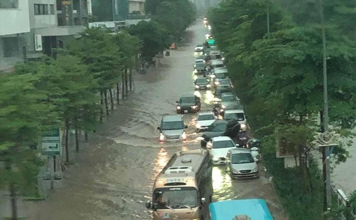 Xe thuỷ kích là gì